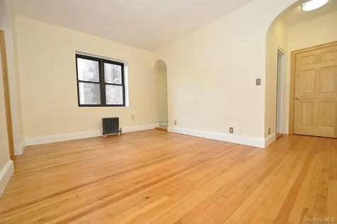 120 Stonelea Place New Rochelle NY 10801