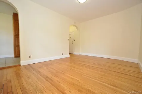120 Stonelea Place New Rochelle NY 10801