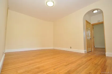 120 Stonelea Place New Rochelle NY 10801