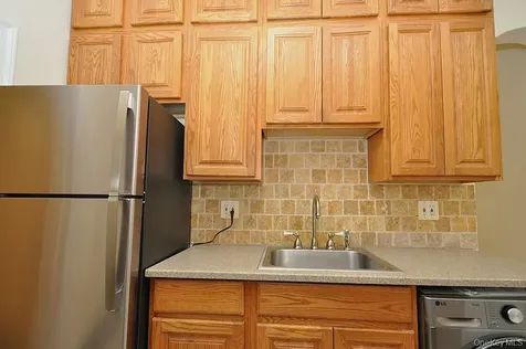 120 Stonelea Place New Rochelle NY 10801