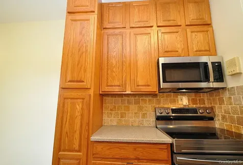 120 Stonelea Place New Rochelle NY 10801