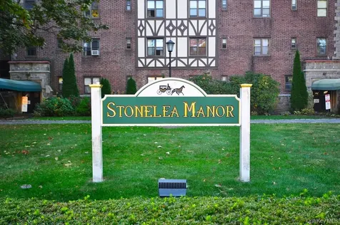 120 Stonelea Place New Rochelle NY 10801