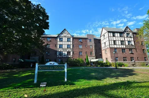 120 Stonelea Place New Rochelle NY 10801