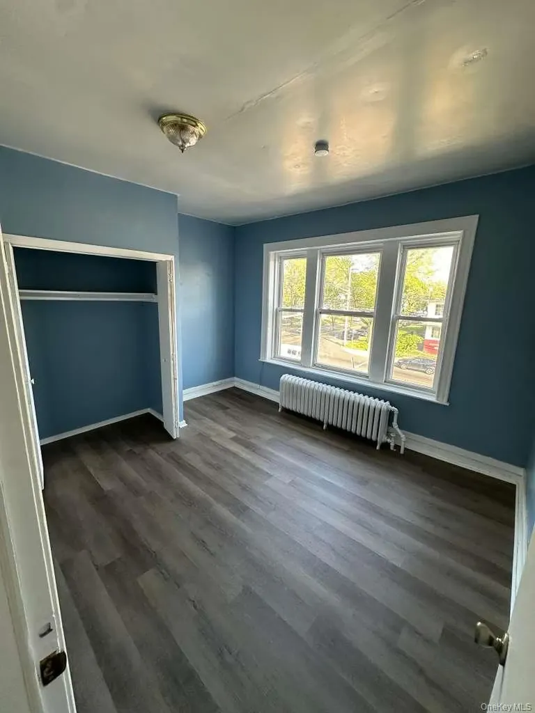 1577 Park Avenue Bridgeport CT 06604