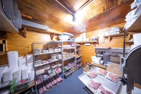 21 Broadway Fair Harbor NY 11706