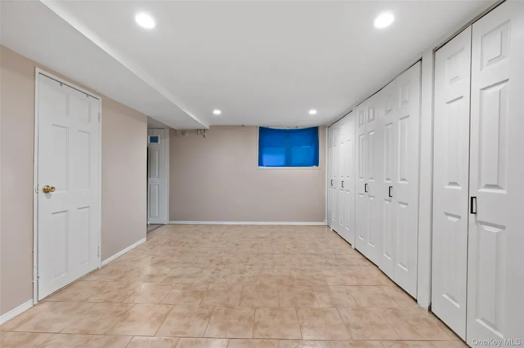 69-91 Caldwell Avenue Maspeth NY 11378