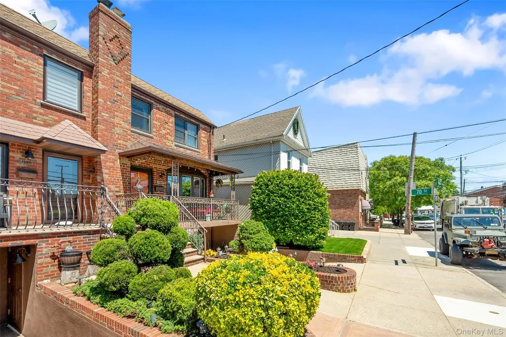 69-91 Caldwell Avenue Maspeth NY 11378