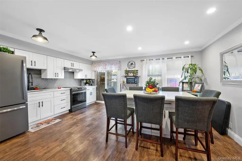 69-91 Caldwell Avenue Maspeth NY 11378