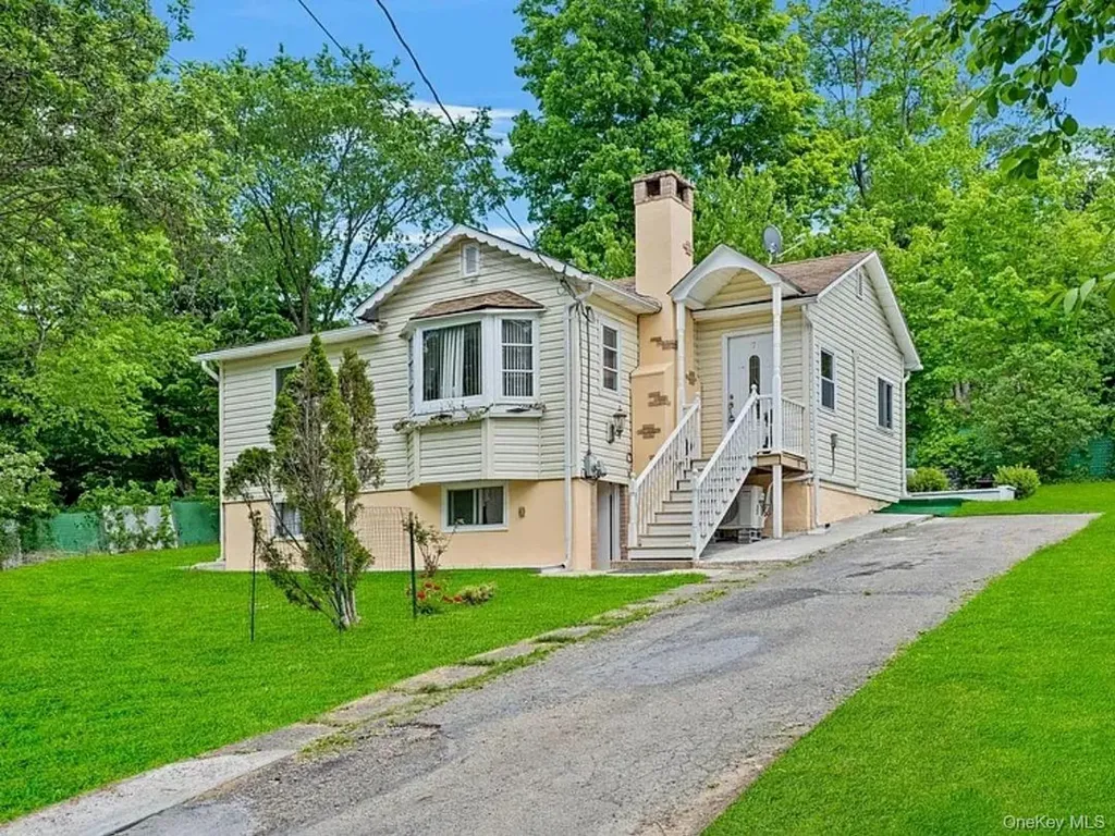 7 Crestwood Trail Monroe NY 10950
