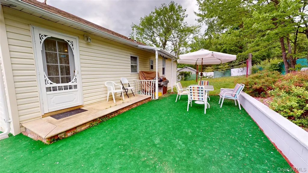 7 Crestwood Trail Monroe NY 10950
