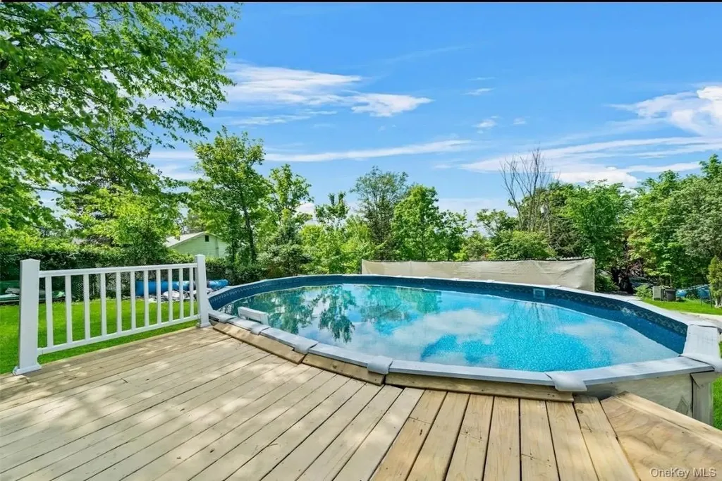 7 Crestwood Trail Monroe NY 10950