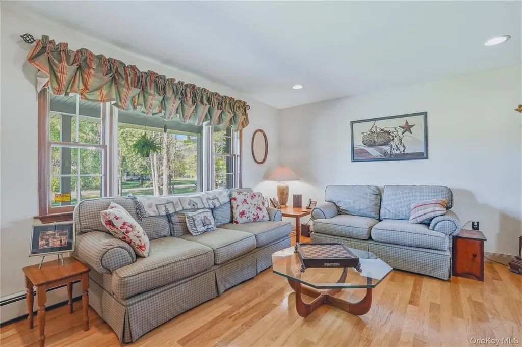 36 River Glen Road Wallkill NY 12589