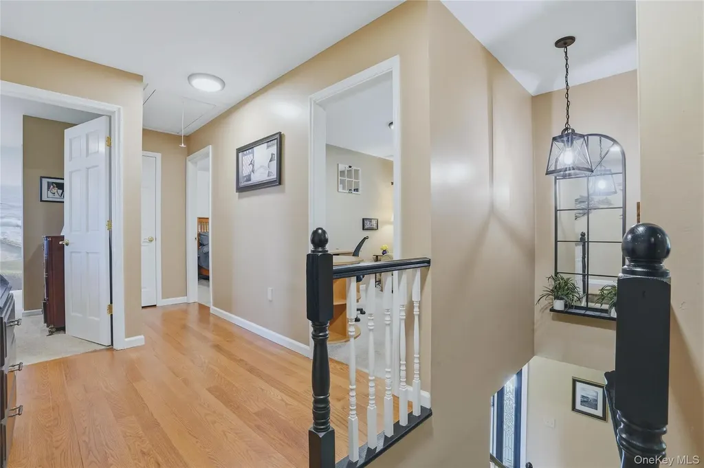 36 River Glen Road Wallkill NY 12589
