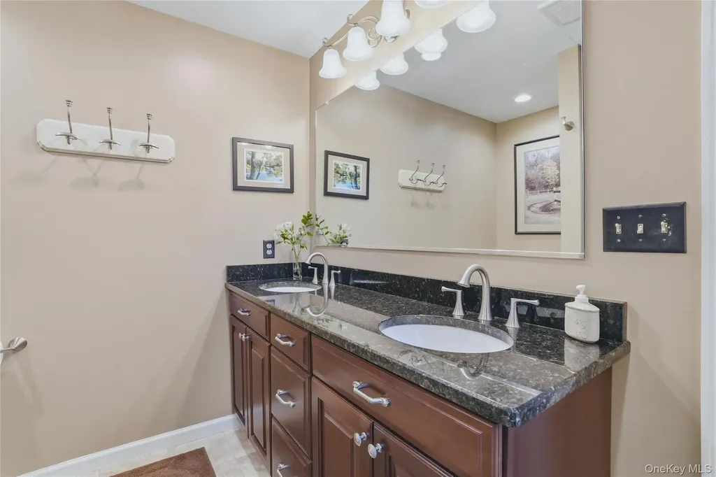 36 River Glen Road Wallkill NY 12589