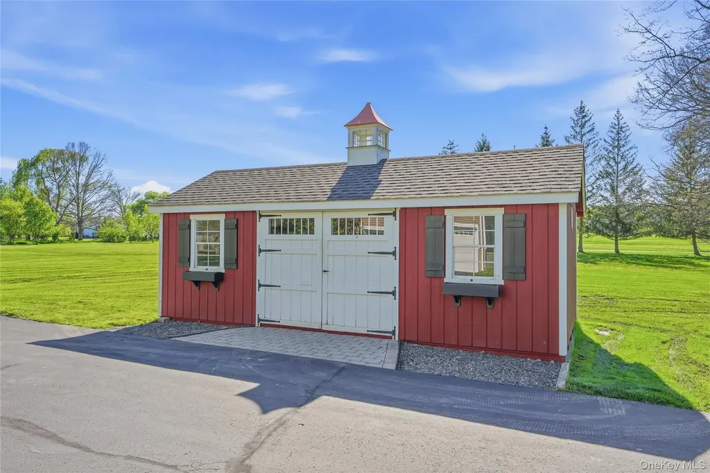 36 River Glen Road Wallkill NY 12589