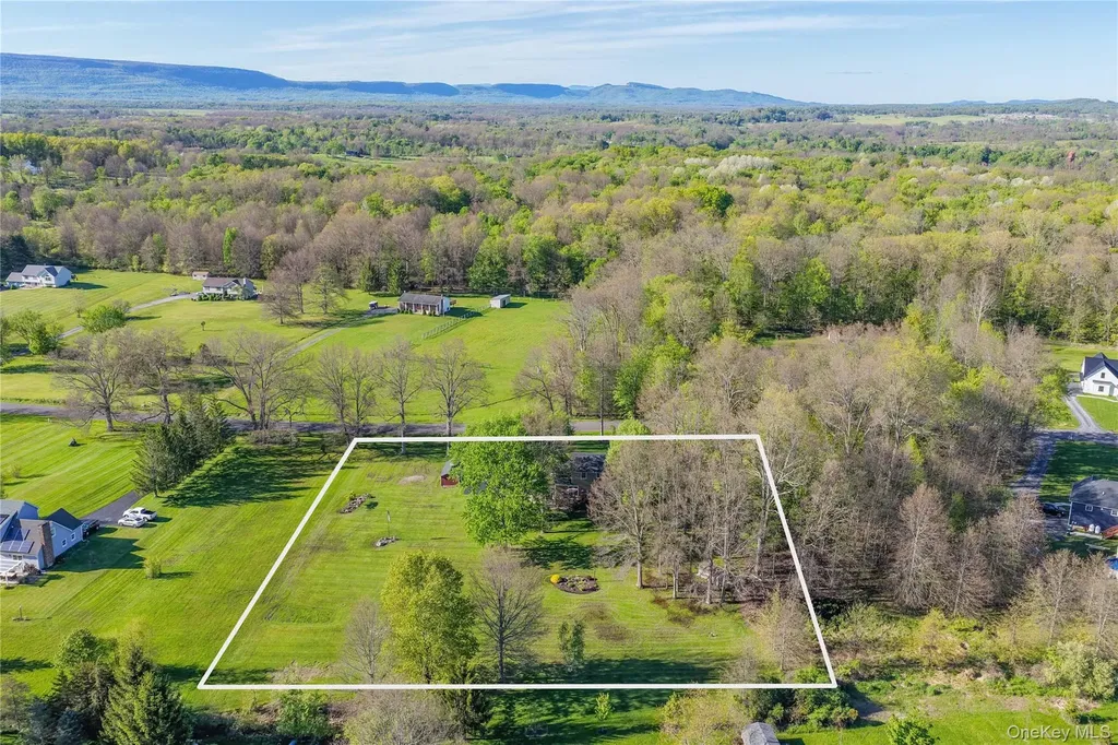 36 River Glen Road Wallkill NY 12589