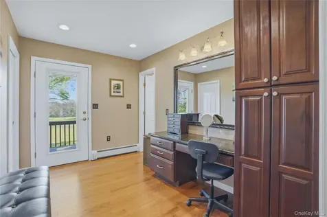 36 River Glen Road Wallkill NY 12589