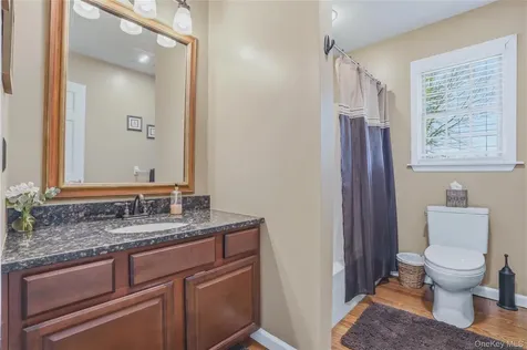 36 River Glen Road Wallkill NY 12589