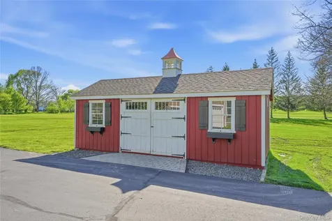 36 River Glen Road Wallkill NY 12589