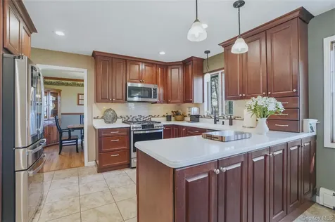 36 River Glen Road Wallkill NY 12589