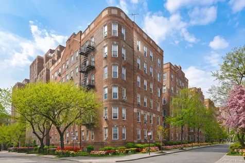 111-15 75TH Avenue Forest Hills NY 11375