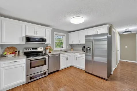 79 Wendy Drive Poughquag NY 12570