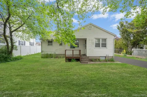 202 Nevada Street Hicksville NY 11801