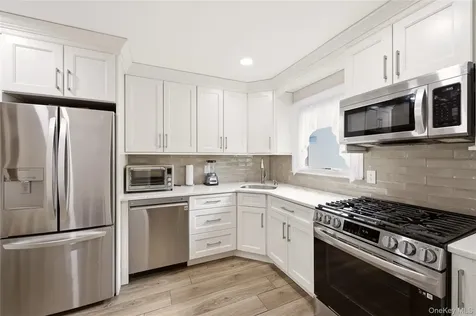 234 Winthrop Avenue Westbury NY 11590