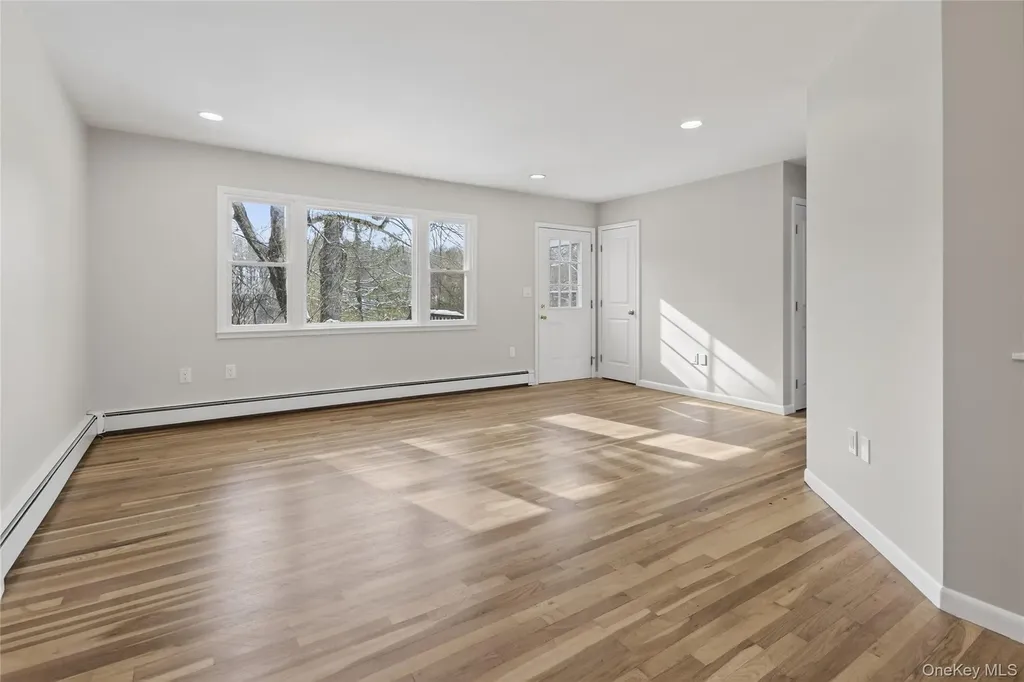 676-678 Oak Summit Road Millbrook NY 12545