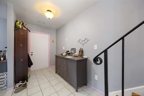 2304 Magnolia Walk Poughkeepsie NY 12603