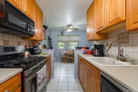 2304 Magnolia Walk Poughkeepsie NY 12603