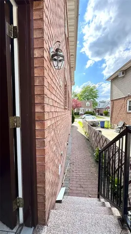 5839 196th Place Fresh Meadows NY 11365