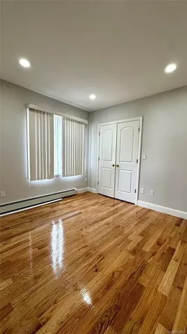 5839 196th Place Fresh Meadows NY 11365