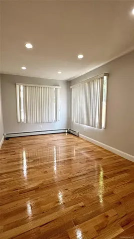 5839 196th Place Fresh Meadows NY 11365