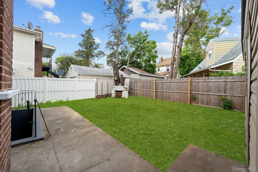 24005 147th Avenue Rosedale NY 11422
