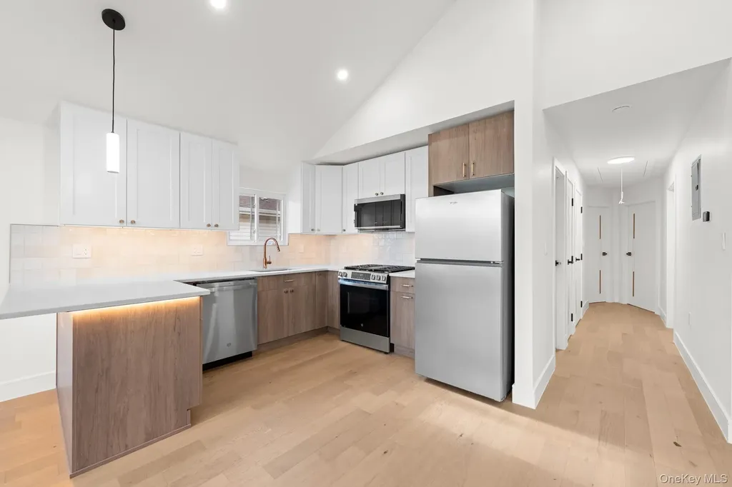 24005 147th Avenue Rosedale NY 11422