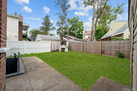 24005 147th Avenue Rosedale NY 11422