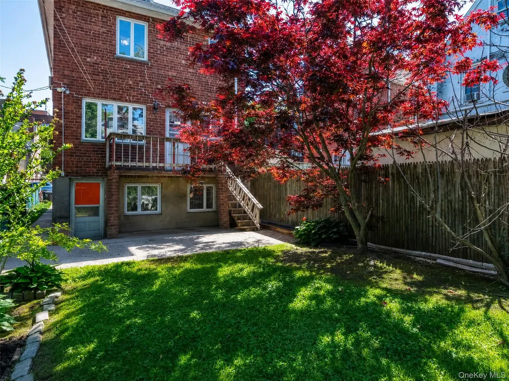 1515 Bantam Place Bronx NY 10469
