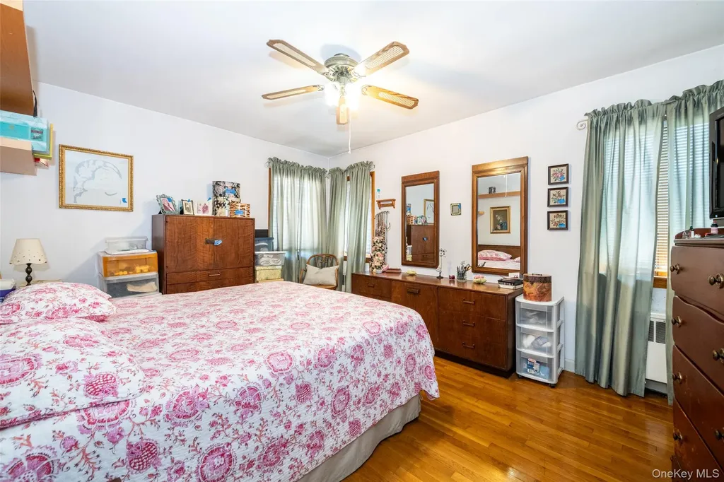 1515 Bantam Place Bronx NY 10469