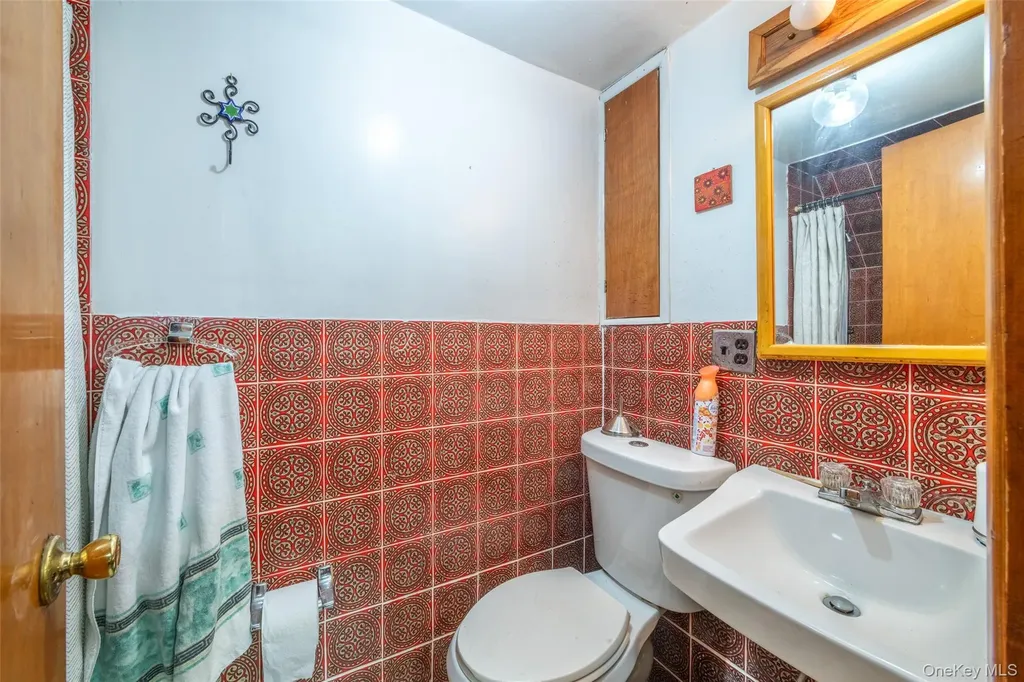 1515 Bantam Place Bronx NY 10469