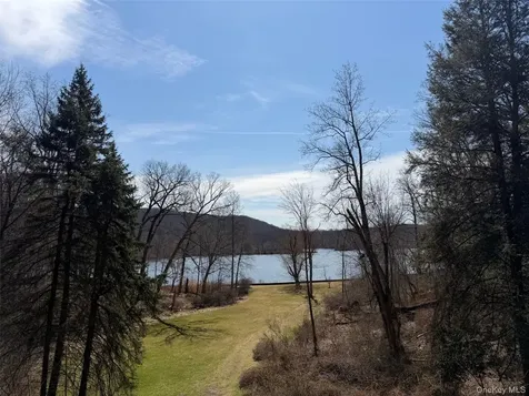 20 Deforest Drive Cortlandt Manor NY 10567