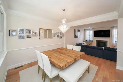 20 Deforest Drive Cortlandt Manor NY 10567