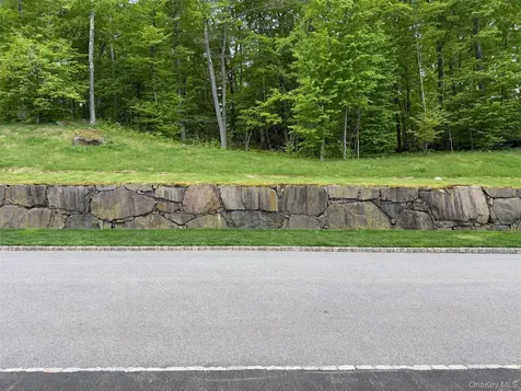 20 Deforest Drive Cortlandt Manor NY 10567