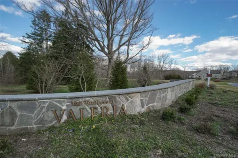 20 Deforest Drive Cortlandt Manor NY 10567