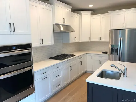 20 Deforest Drive Cortlandt Manor NY 10567