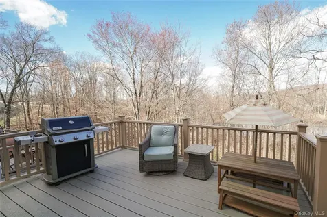 20 Deforest Drive Cortlandt Manor NY 10567