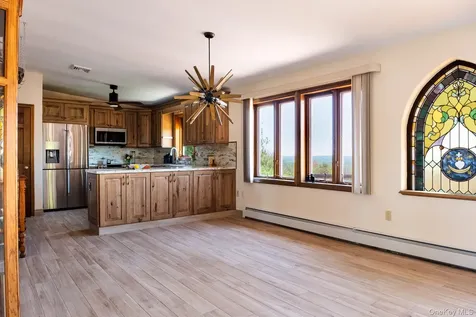 203 Skyline Drive Woodbourne NY 12788