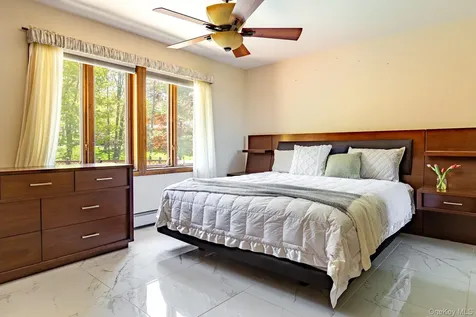 203 Skyline Drive Woodbourne NY 12788