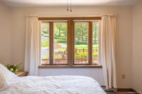 203 Skyline Drive Woodbourne NY 12788