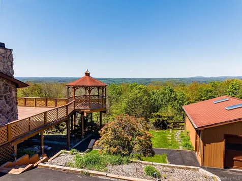 203 Skyline Drive Woodbourne NY 12788